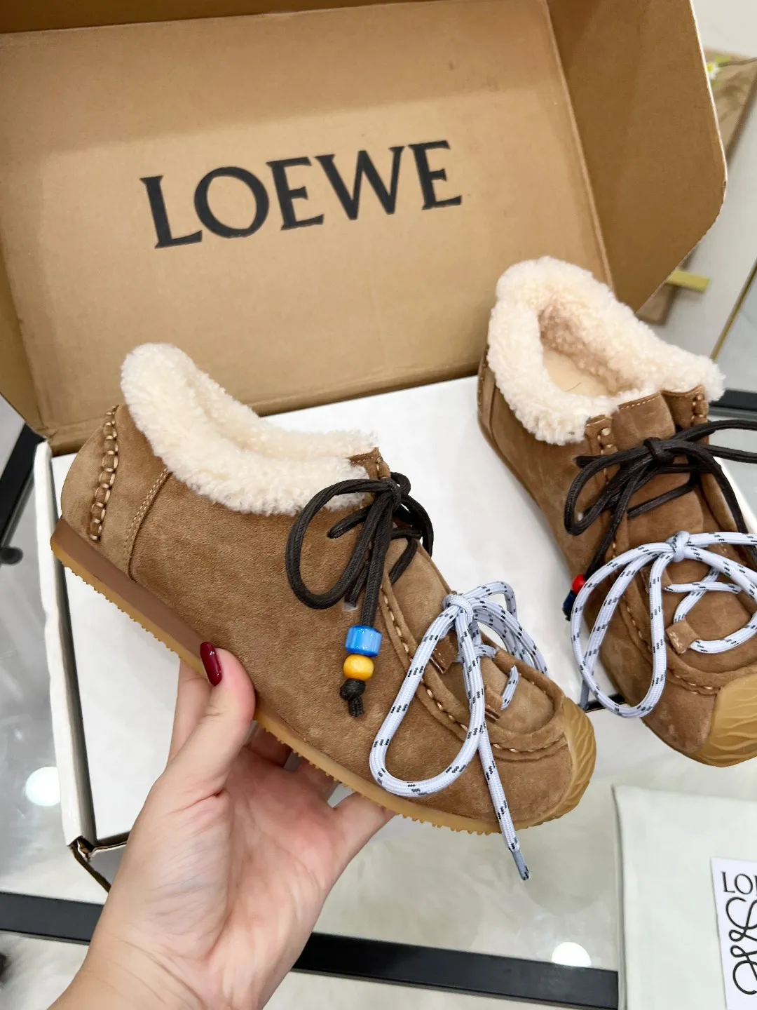 👟👟Ex-factory price 480👟👟 2025 autumn and winter Maoli new model, the same style as Wang Yibo! Kangaroo shoes, couple style Loewe Ballet Runner 2.0 sneakers, moral training shoes, new color matching retro series running shoes, standard size: 35–40